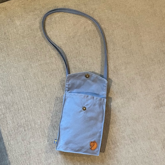 Fjallraven pocket bag in blue - Picture 6 of 12